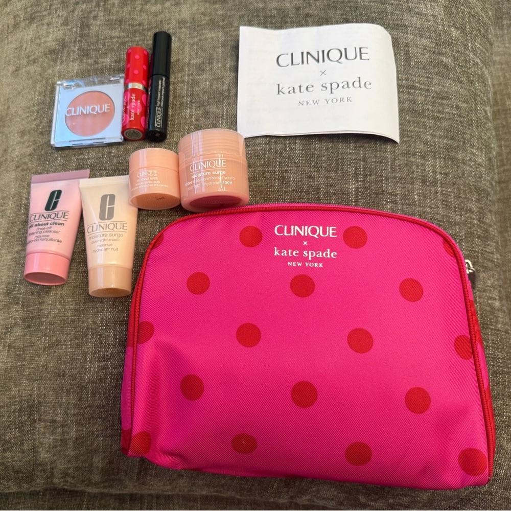 Limited Edition 8pc. ClLINIQUE x KATE SPADE Polka Dot BAG Moisture Surge Kit